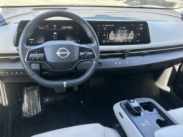 Used 2024 Nissan Ariya FWD image 6