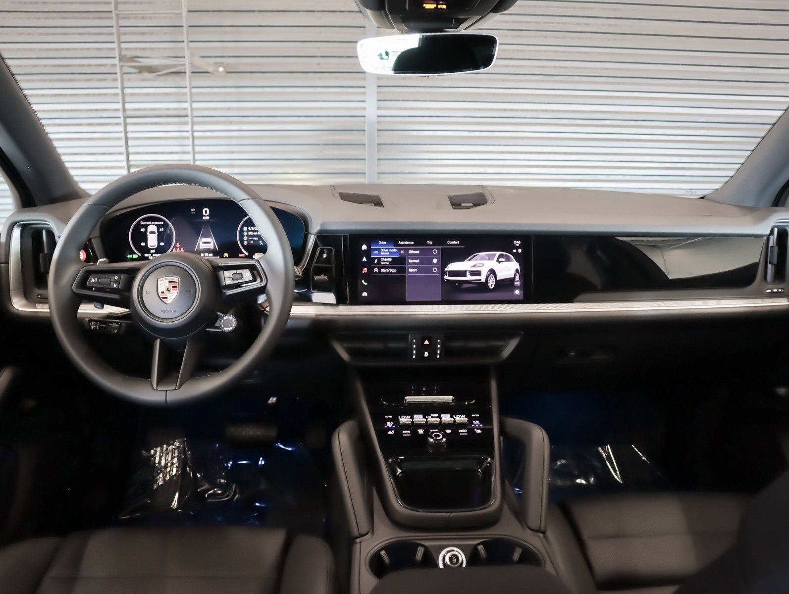 New 2026 Porsche Cayenne image 14