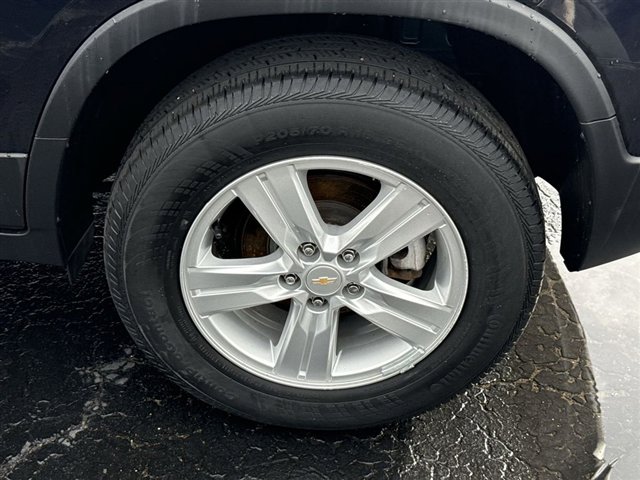 Certified 2022 Chevrolet Trax LT w/ LT Convenience Package image 32