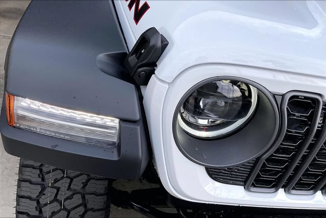 New 2026 Jeep Gladiator Rubicon w/ Steel Power Dome Hood Package AWD/4WD image 11