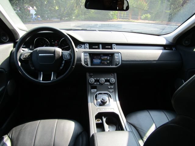 Used 2018 Land Rover Range Rover Evoque SE AWD/4WD image 14
