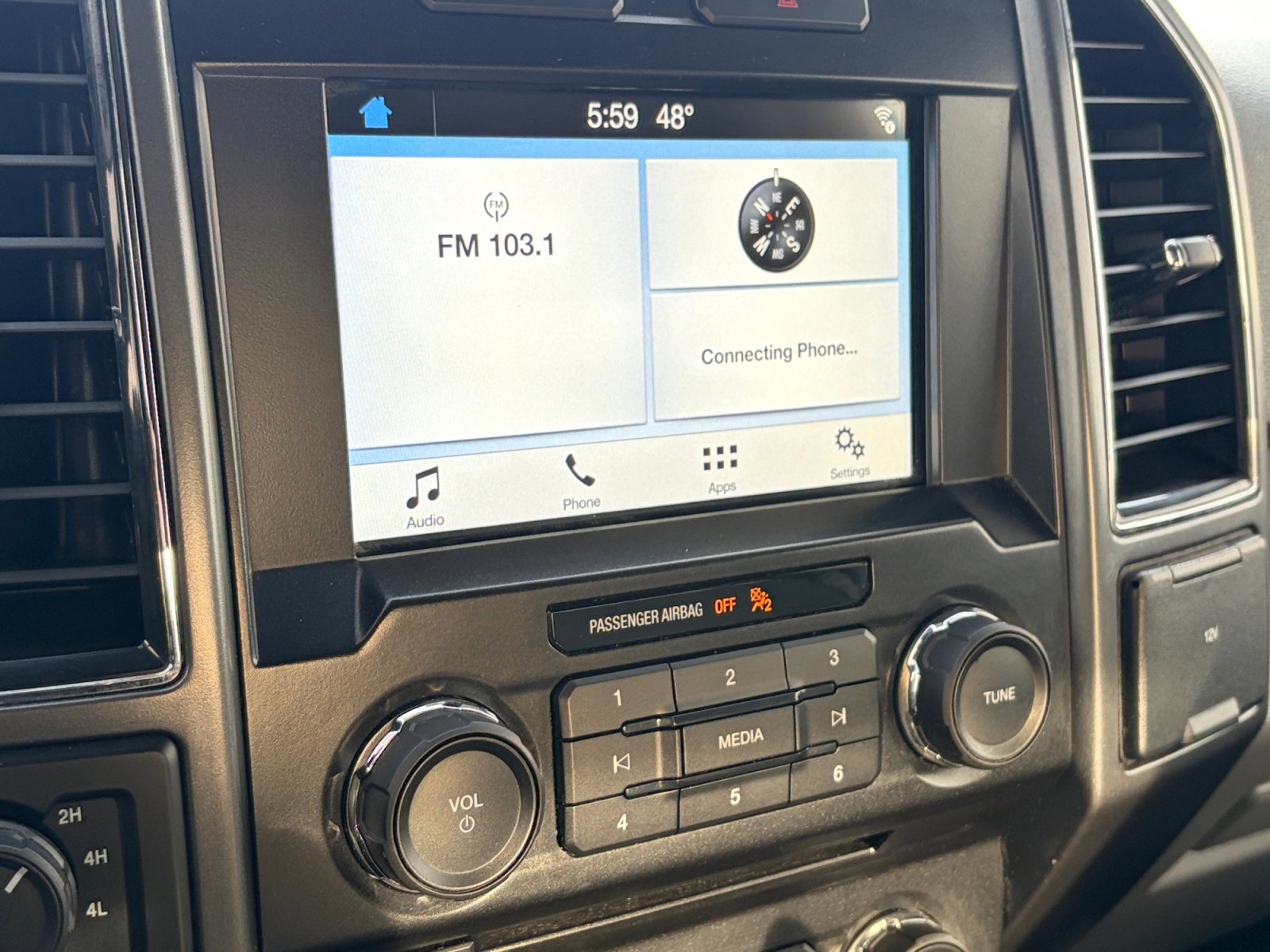 Used 2017 Ford F150 XLT image 23