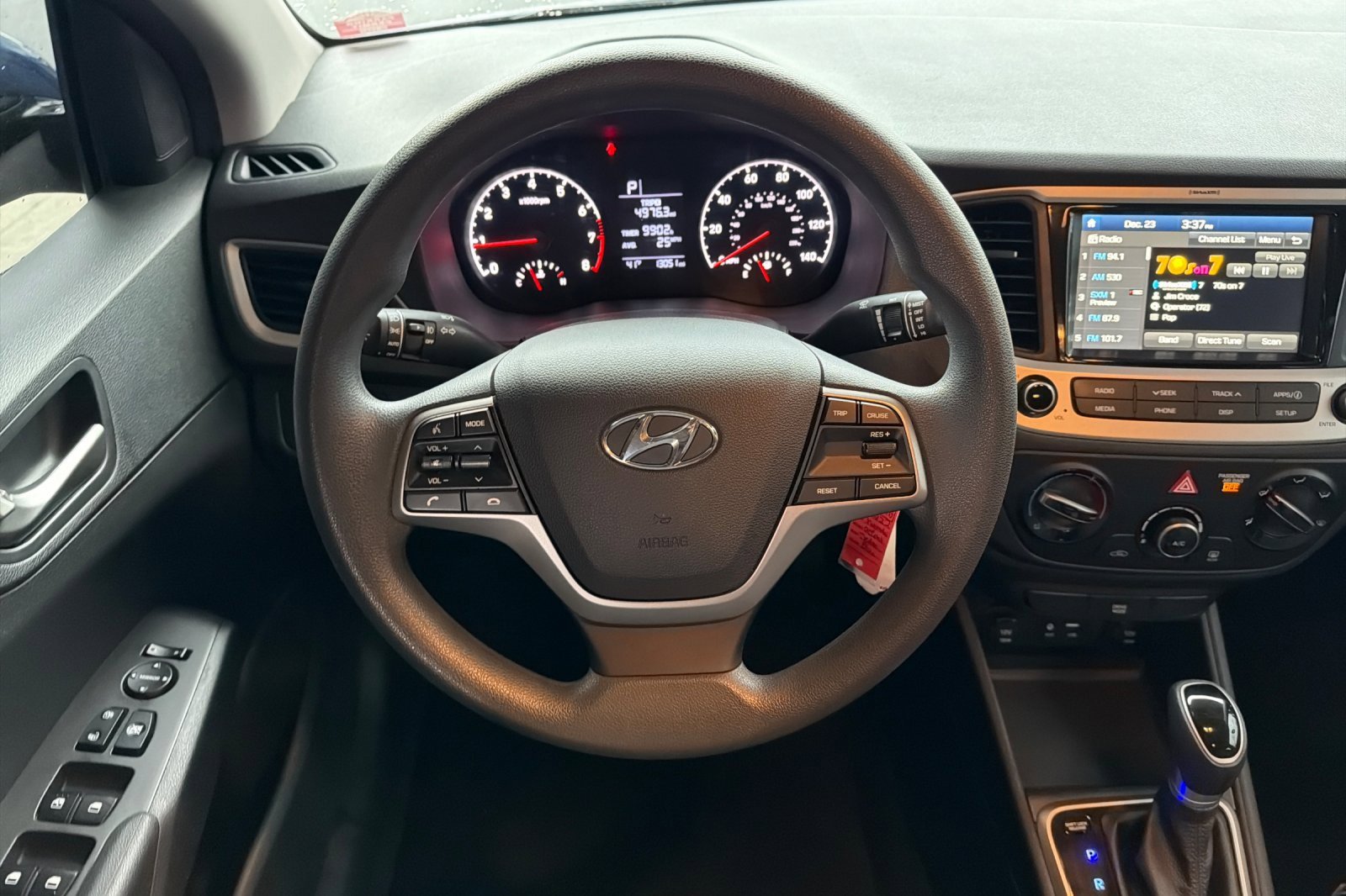 Used 2022 Hyundai Accent SEL image 19