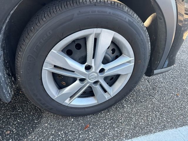 Used 2024 Nissan Kicks S image 12