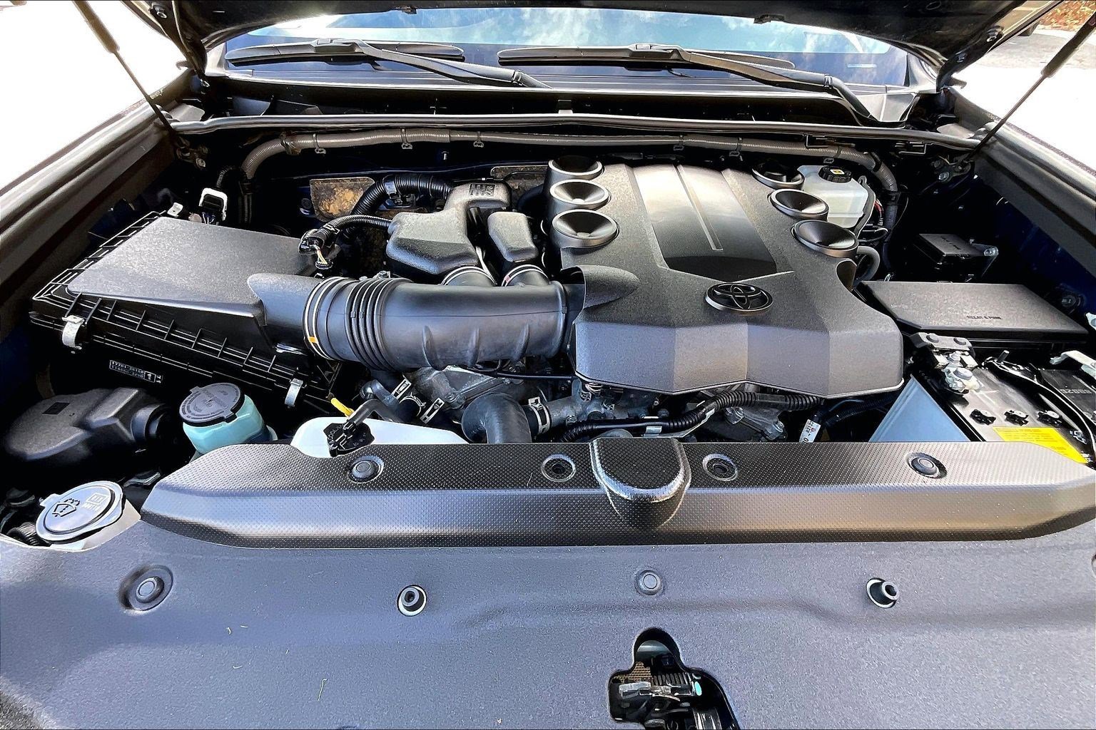 Used 2022 Toyota 4Runner SR5 image 9