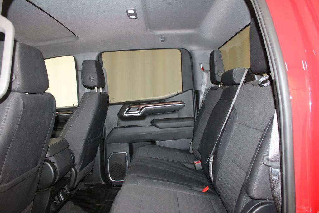 Used 2025 Chevrolet Silverado 1500 LT AWD/4WD image 21