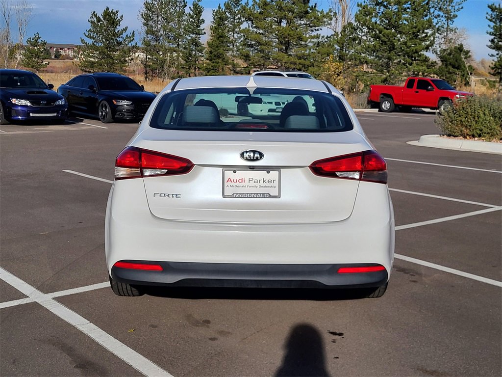 Used 2017 Kia Forte LX w/ LX Popular Package image 4