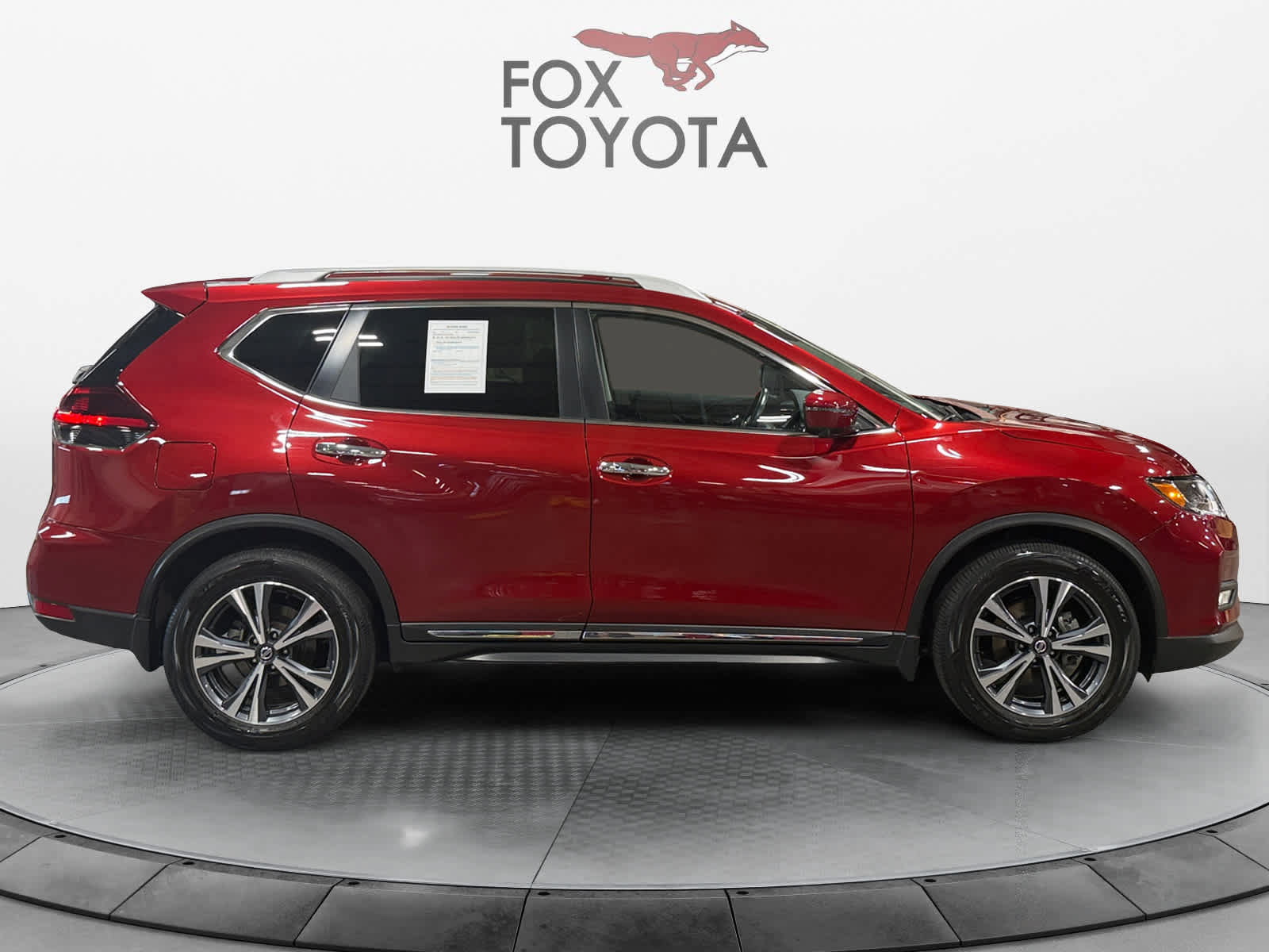 Used 2018 Nissan Rogue SL FWD image 7