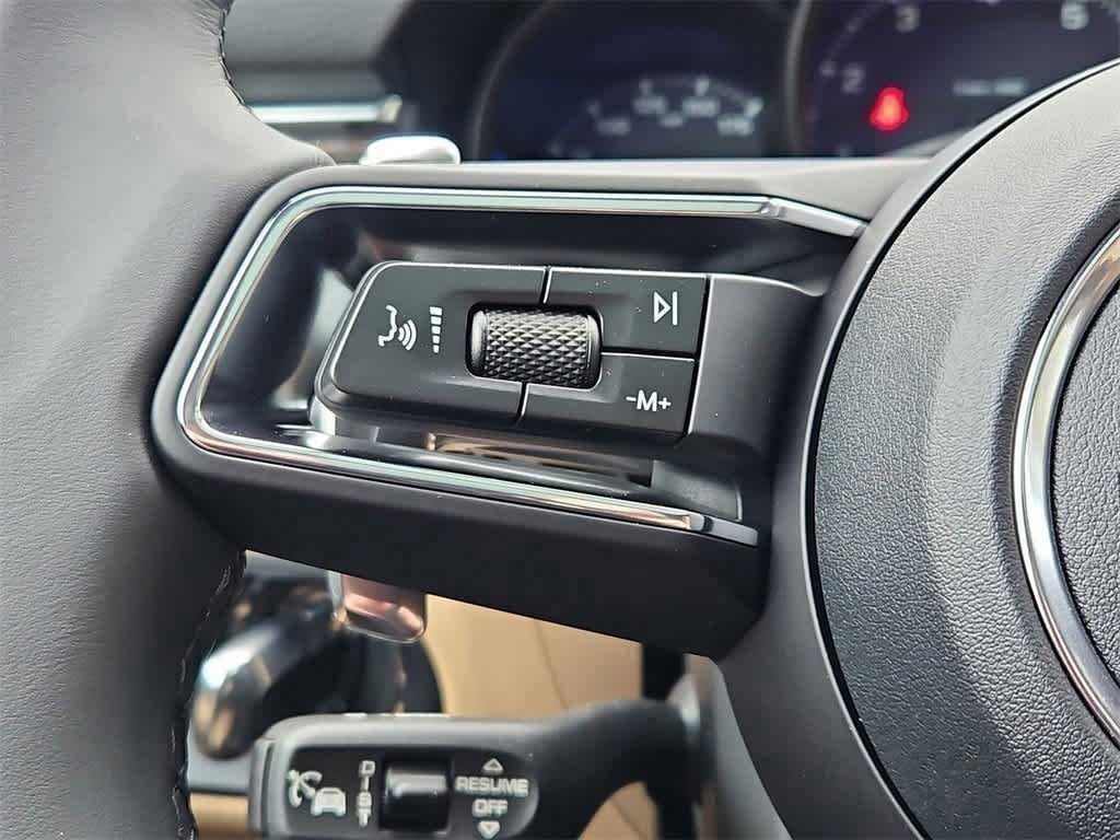 New 2026 Porsche Macan image 22