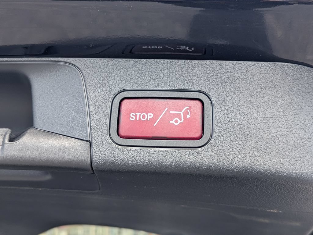 Used 2025 Mercedes-Benz GLB 250 image 27
