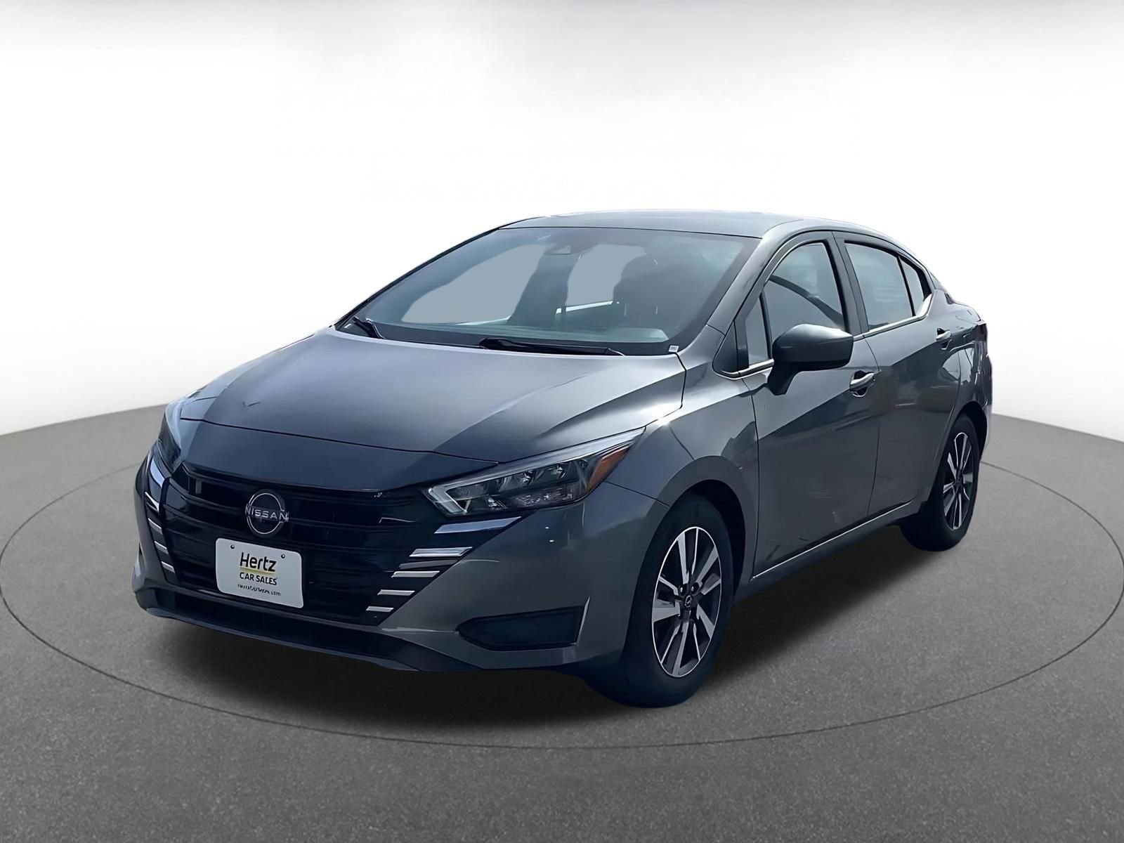 Used 2025 Nissan Versa SV image 7