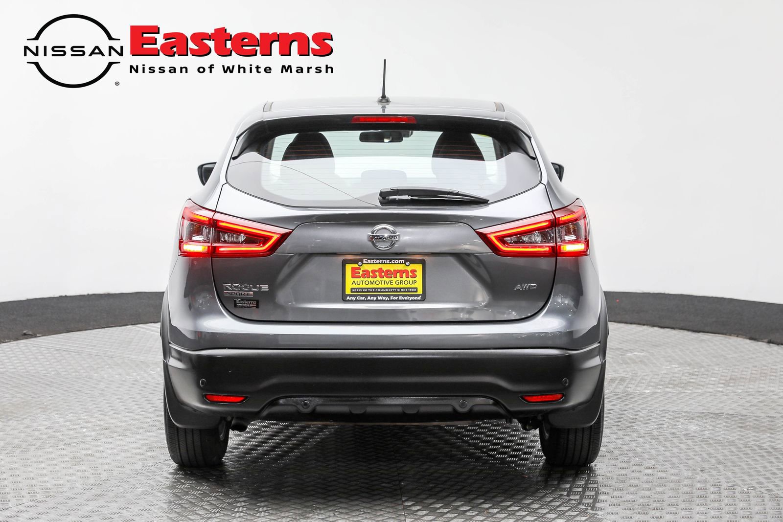 Used 2022 Nissan Rogue Sport S image 6