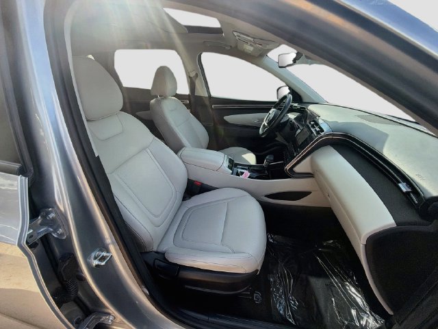 Certified 2024 Hyundai Tucson SEL w/ Convenience Package FWD image 31