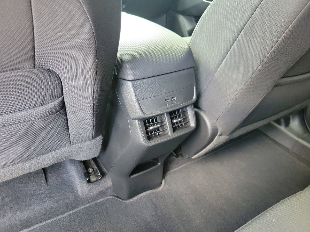 Used 2025 Chevrolet Equinox LT image 10