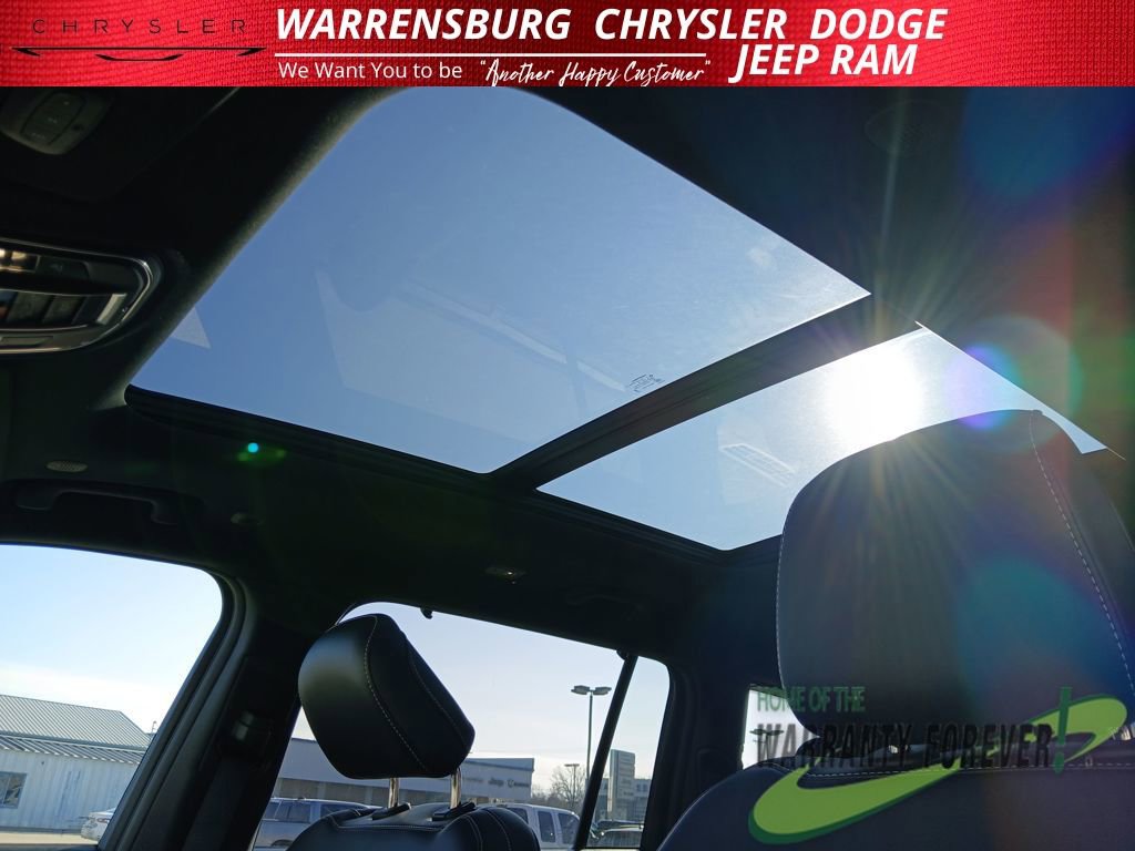 New 2025 Jeep Grand Cherokee L Limited w/ Luxury Tech Group II AWD/4WD image 31