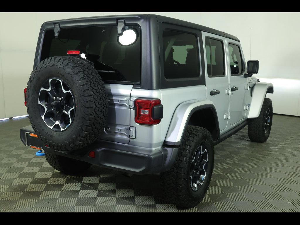 Used 2022 Jeep Wrangler Unlimited Rubicon 4xe w/ Cold Weather Group AWD/4WD image 16