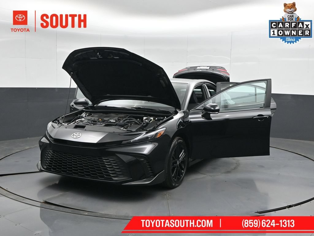 Used 2026 Toyota Camry SE FWD image 54