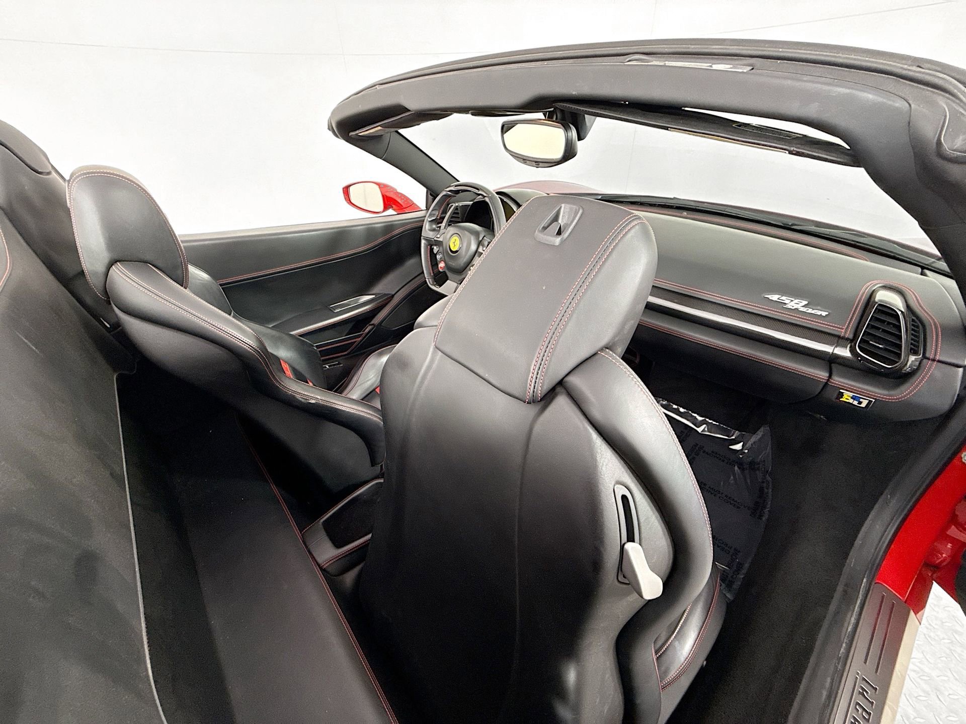 Certified 2015 Ferrari 458 Spider RWD image 22