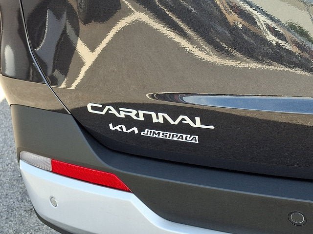 Used 2026 Kia Carnival FWD image 32