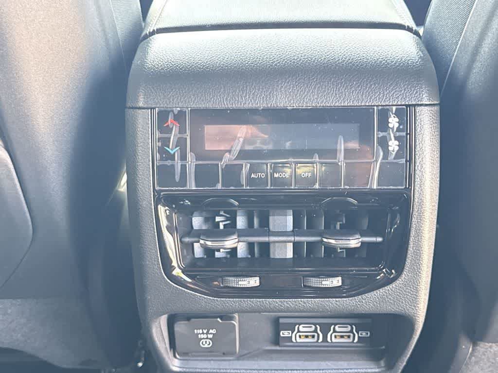 New 2025 Jeep Grand Cherokee L Altitude AWD/4WD image 21