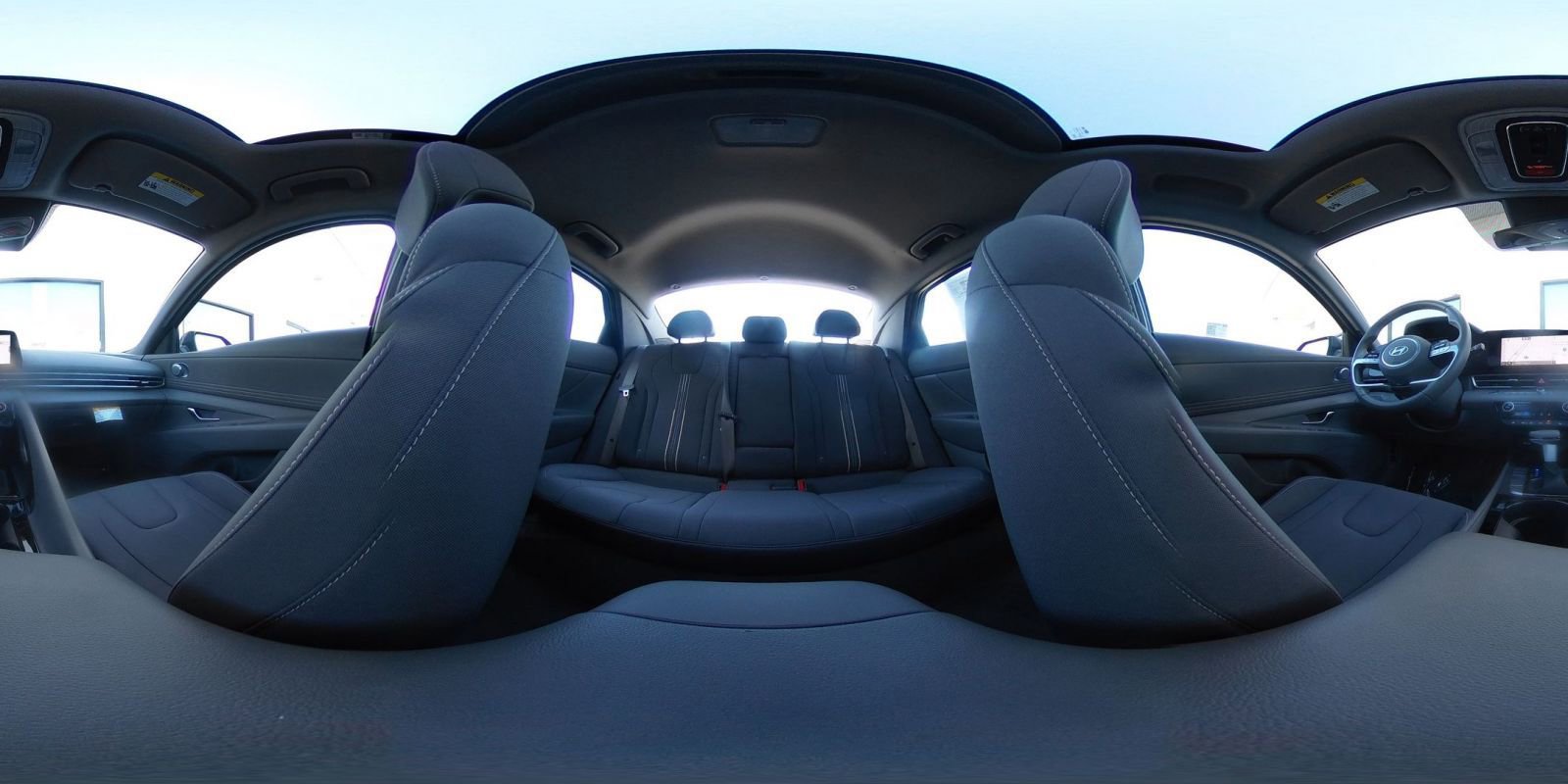 Used 2025 Hyundai Elantra SEL FWD image 43