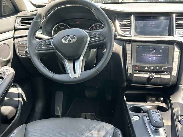 Certified 2025 INFINITI QX50 Luxe AWD/4WD image 22