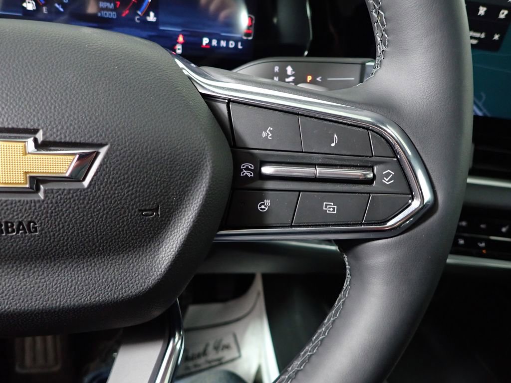 Used 2026 Chevrolet Equinox LT image 25