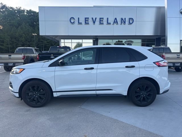 Used 2022 Ford Edge SE w/ Black Appearance Package AWD/4WD image 14