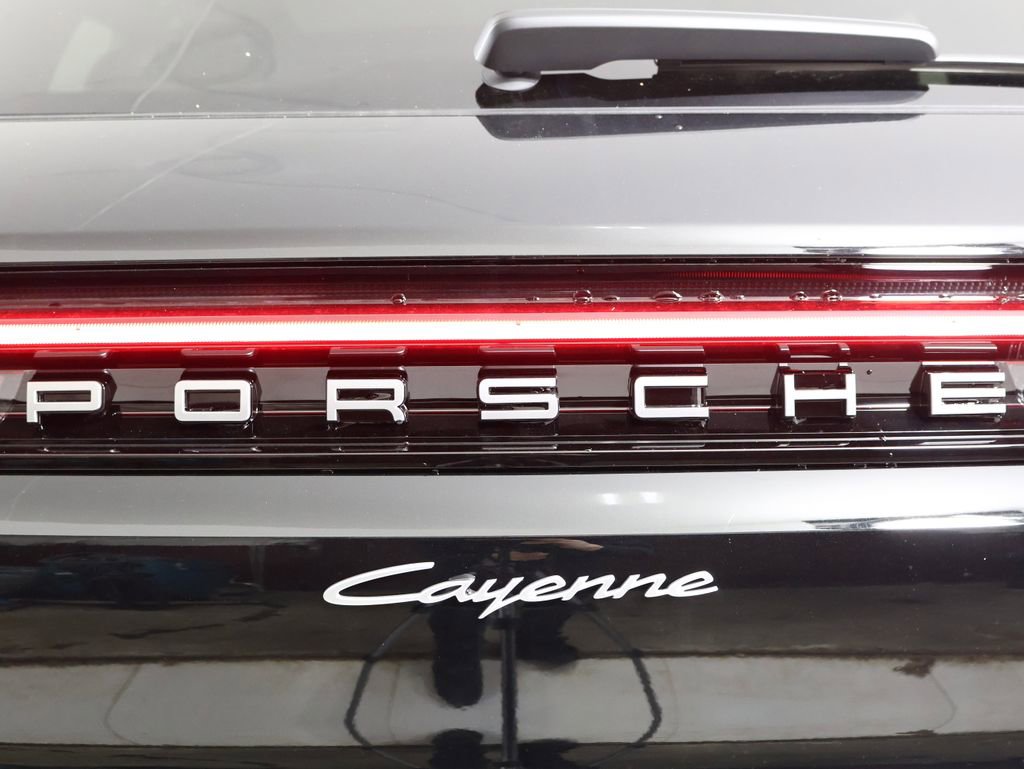 New 2026 Porsche Cayenne image 13