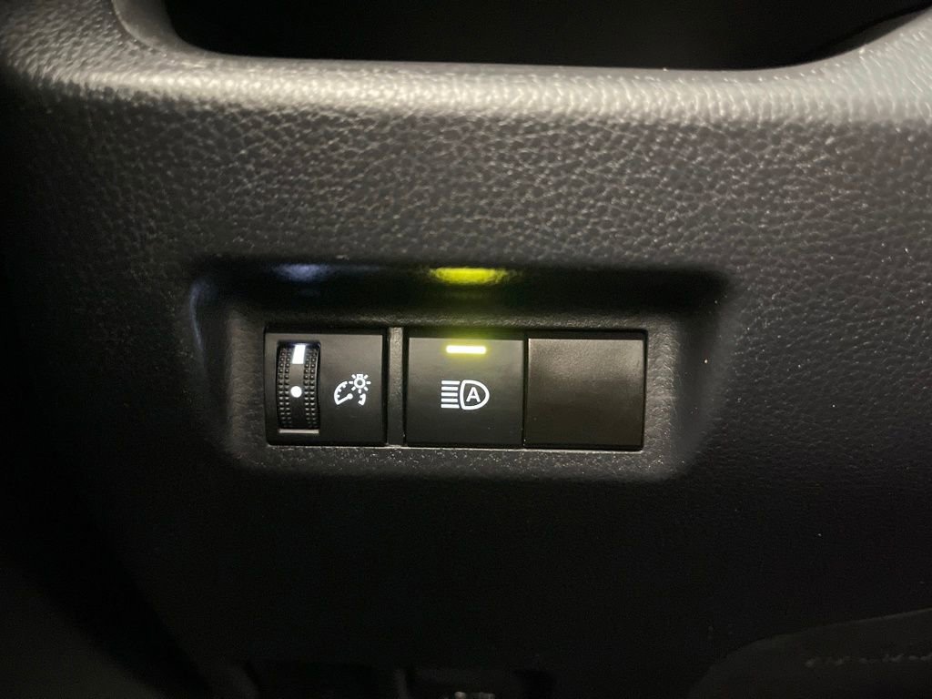 Certified 2023 Toyota RAV4 XLE image 28