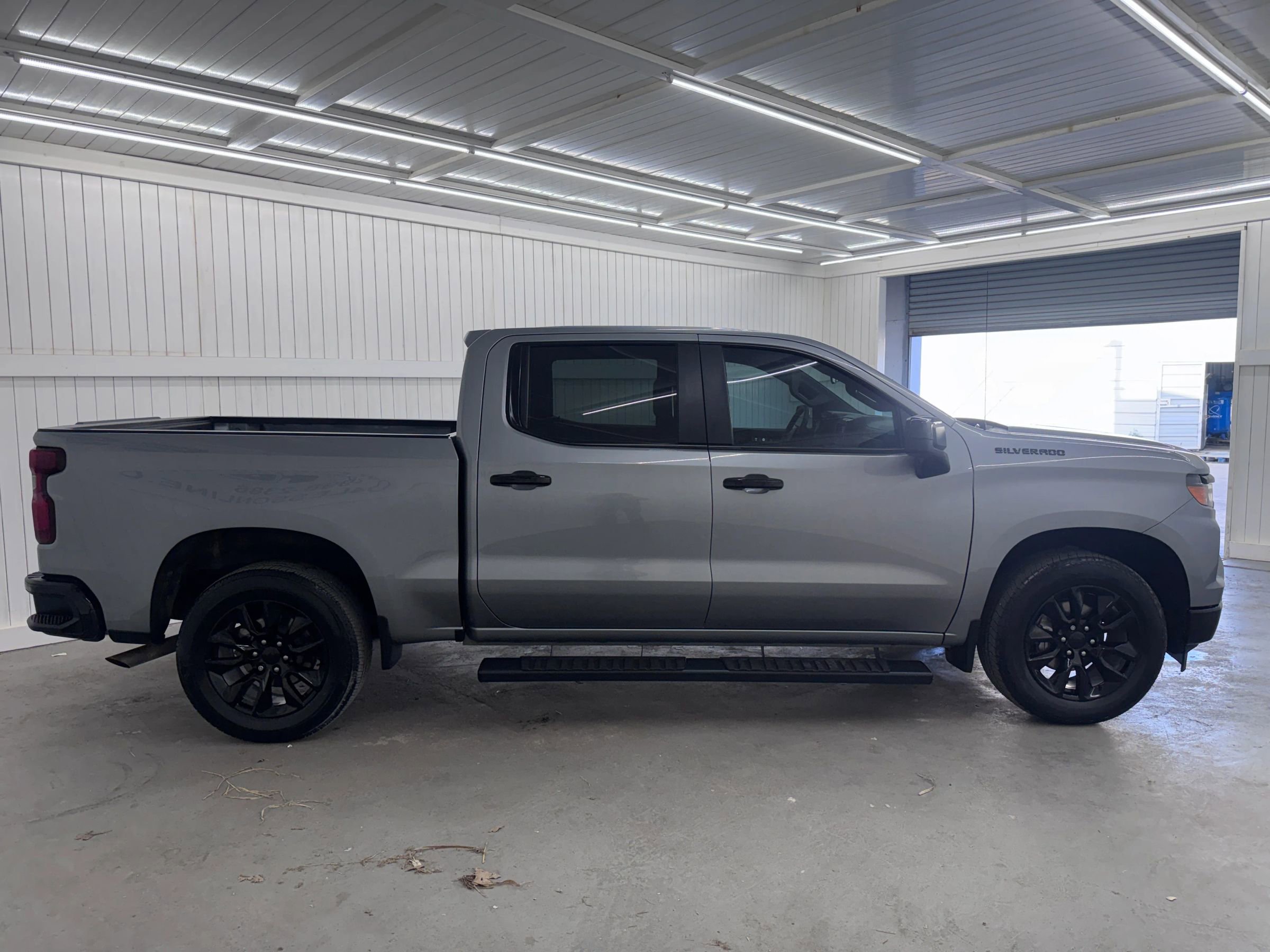 Used 2024 Chevrolet Silverado 1500 Custom RWD image 4