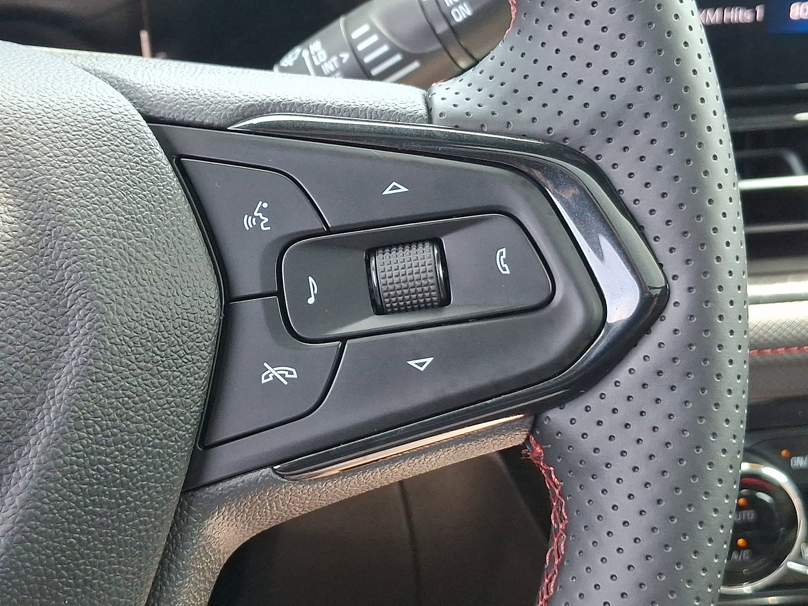 Certified 2025 Chevrolet TrailBlazer RS w/ Convenience Package image 22