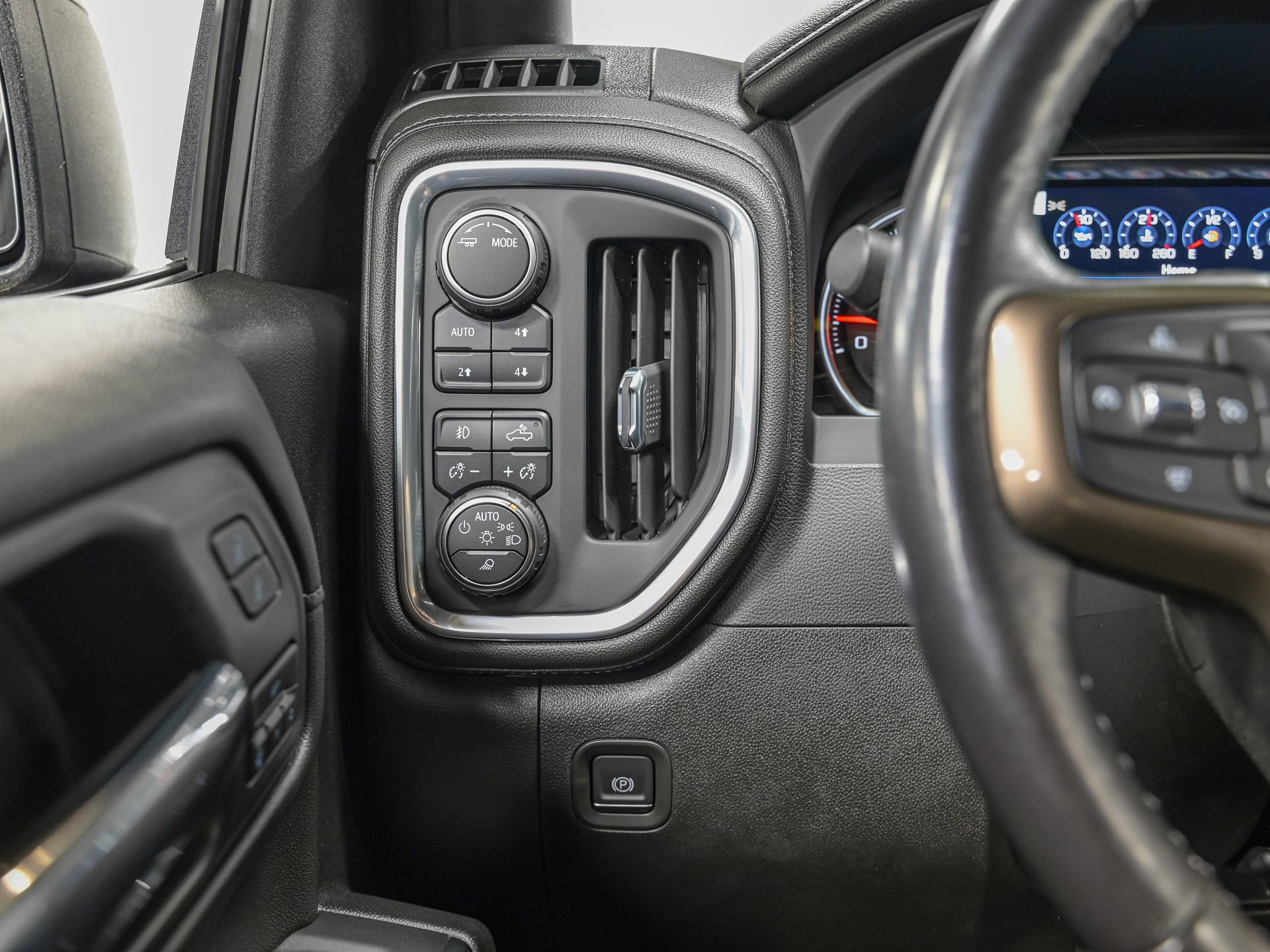 Used 2022 Chevrolet Silverado 1500 High Country w/ Z71 Off-Road Package image 18