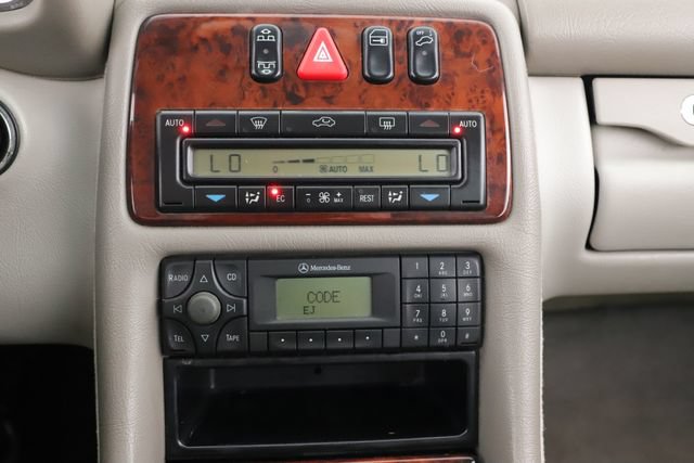 Used 1999 Mercedes-Benz CLK 320 Cabriolet image 5