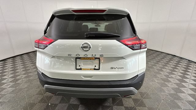 Used 2021 Nissan Rogue SV AWD/4WD image 3