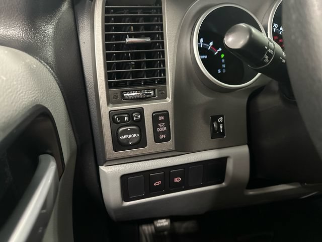 Used 2016 Toyota Sequoia Limited AWD/4WD image 22