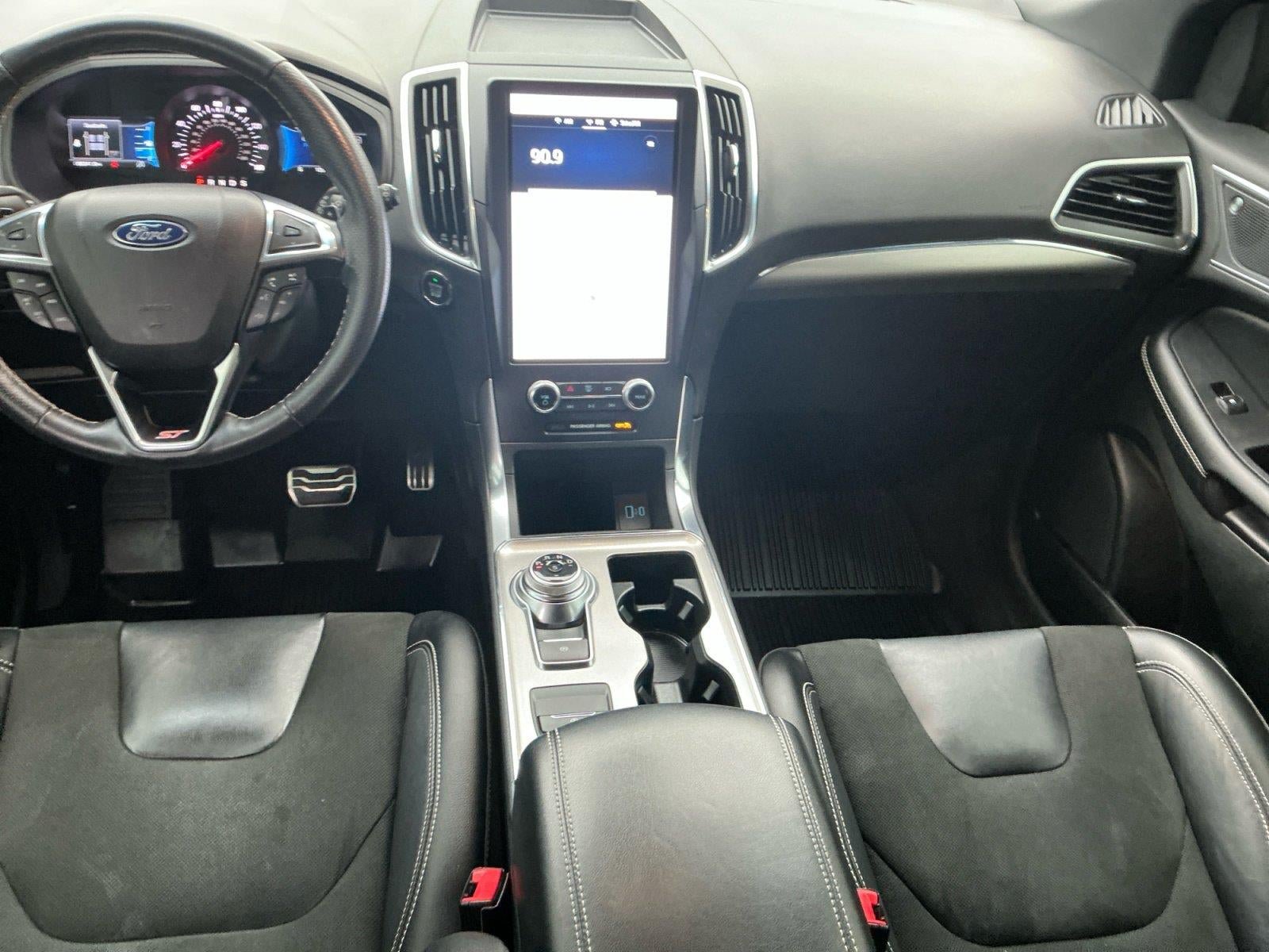 Used 2022 Ford Edge ST AWD/4WD image 11