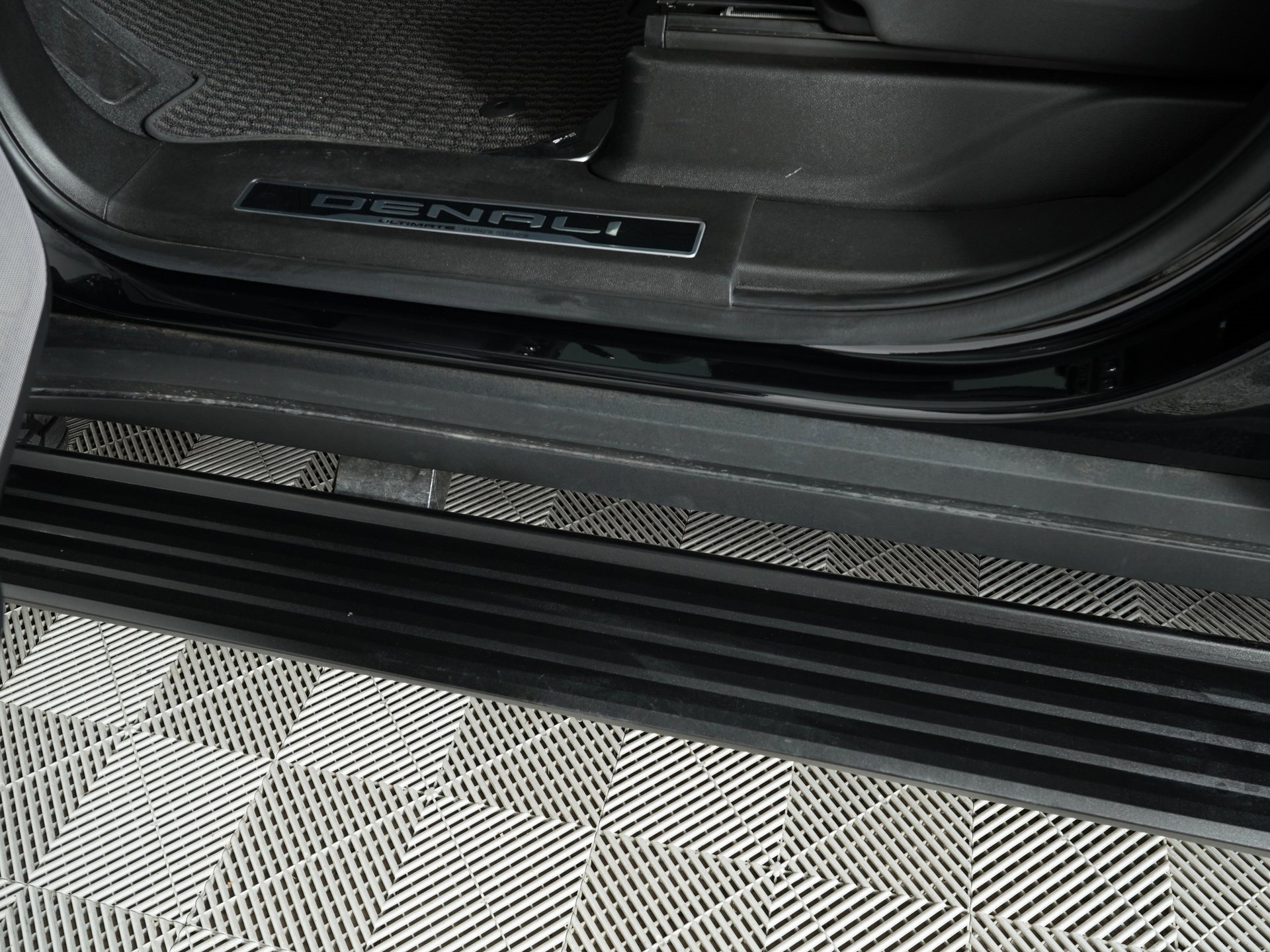 Used 2025 GMC Yukon XL Denali Ultimate image 20