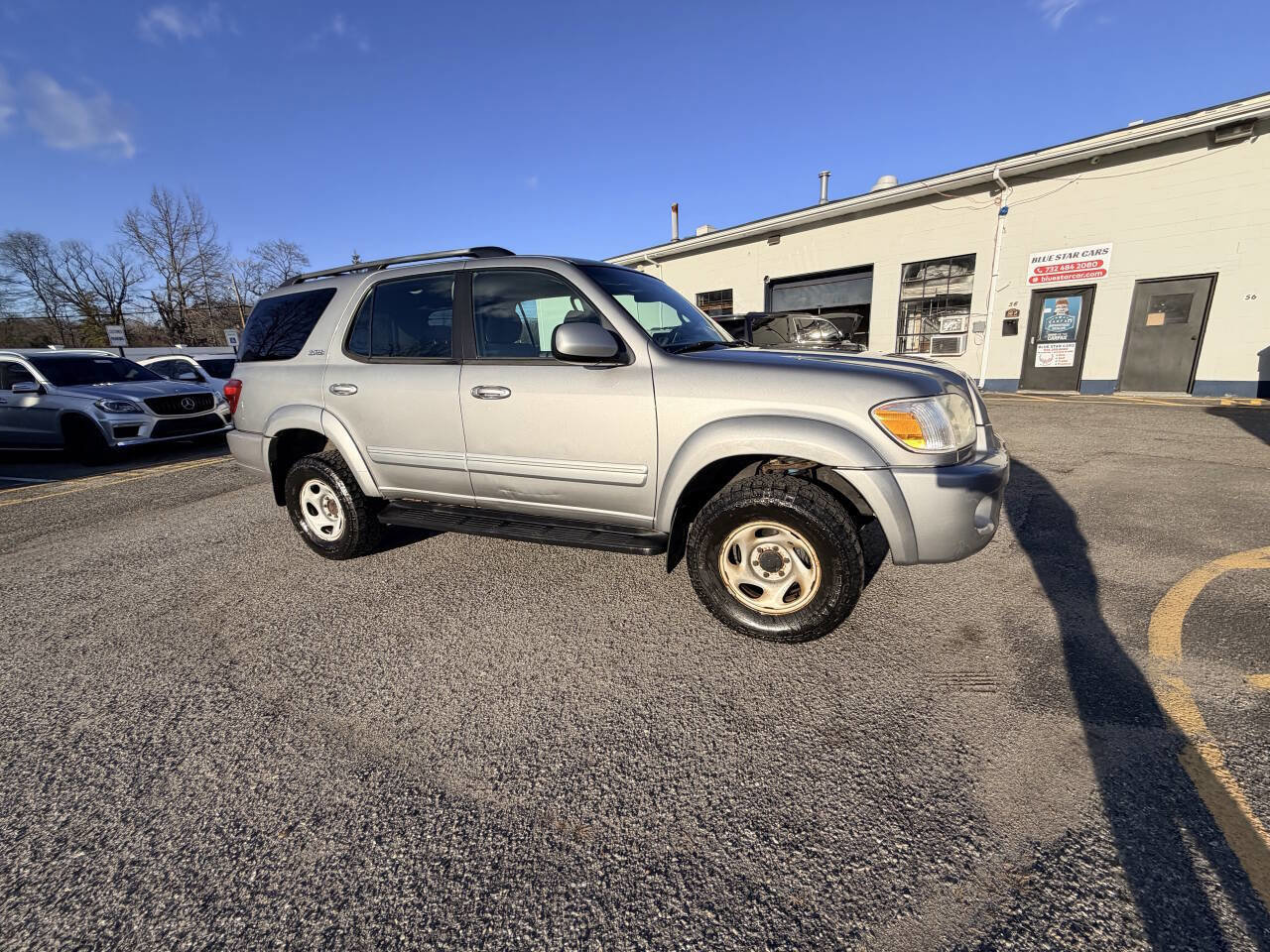 Used 2005 Toyota Sequoia SR5 image 7
