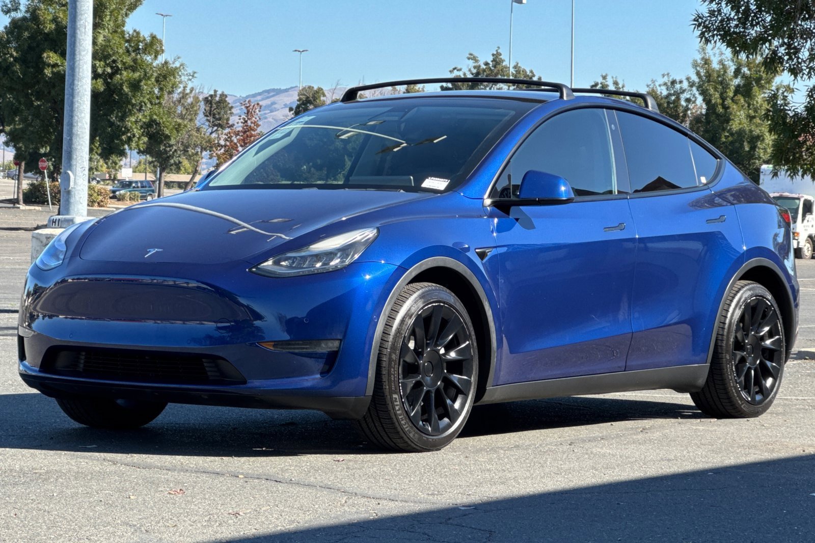 Used 2020 Tesla Model Y Long Range image 7