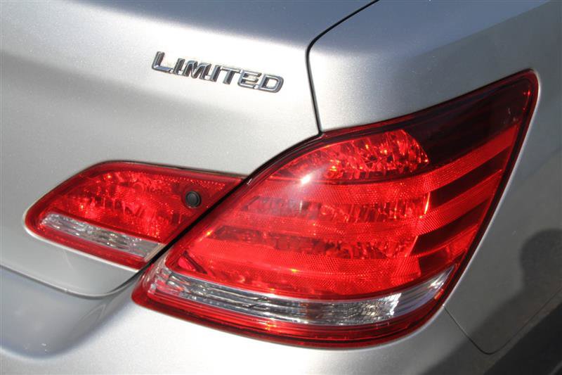 Used 2006 Toyota Avalon Limited FWD image 13