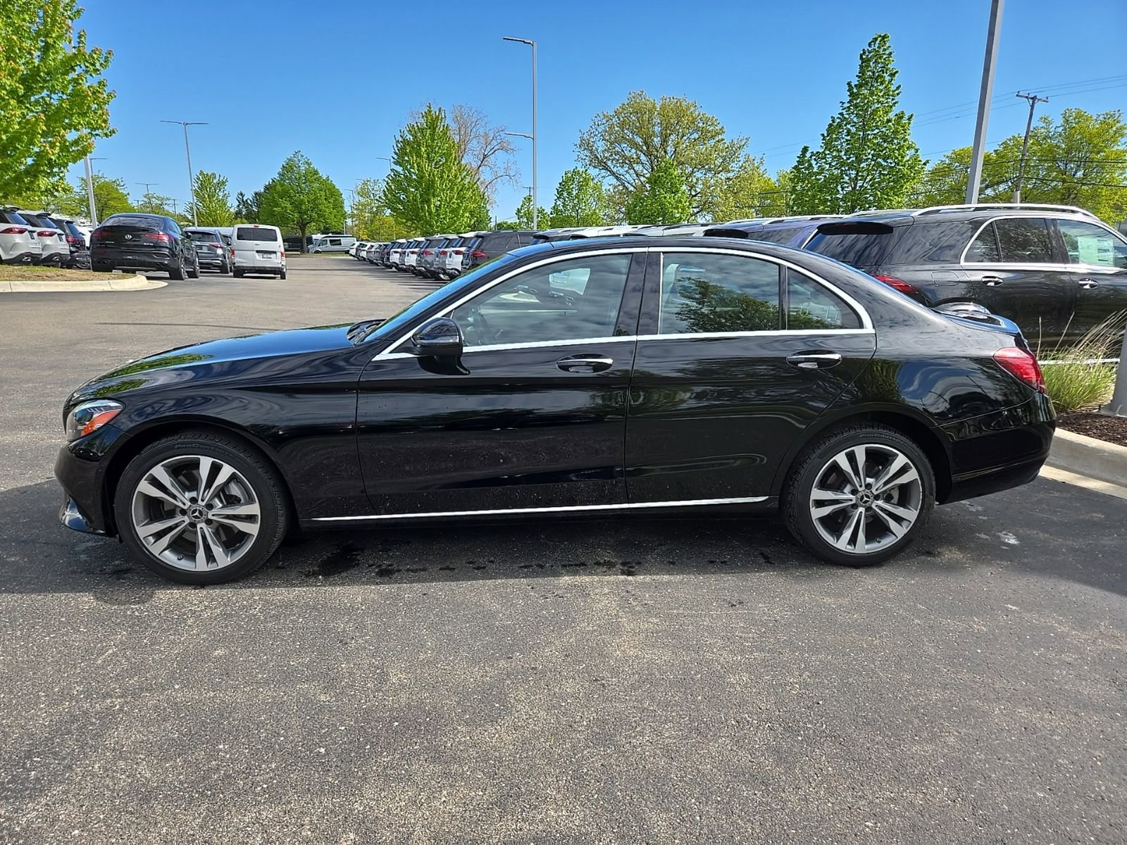 Certified 2021 Mercedes-Benz C 300 4MATIC Sedan image 2