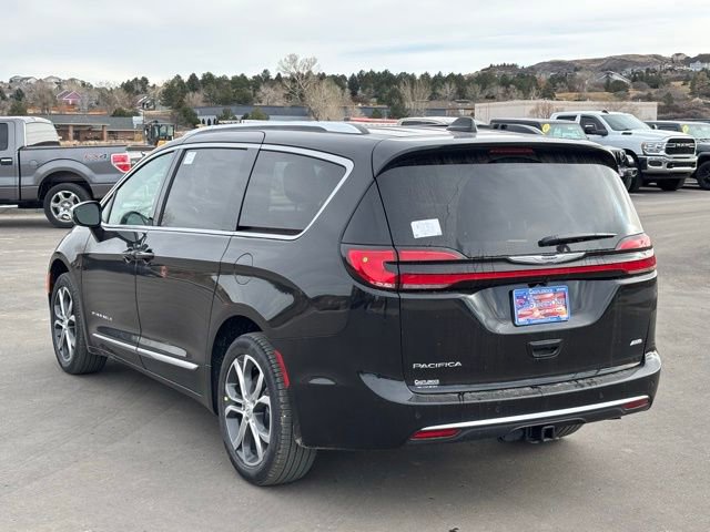 New 2026 Chrysler Pacifica Pinnacle image 3