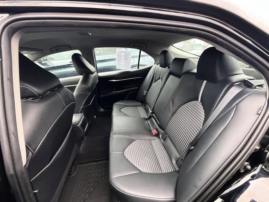 Used 2020 Toyota Camry SE FWD image 26