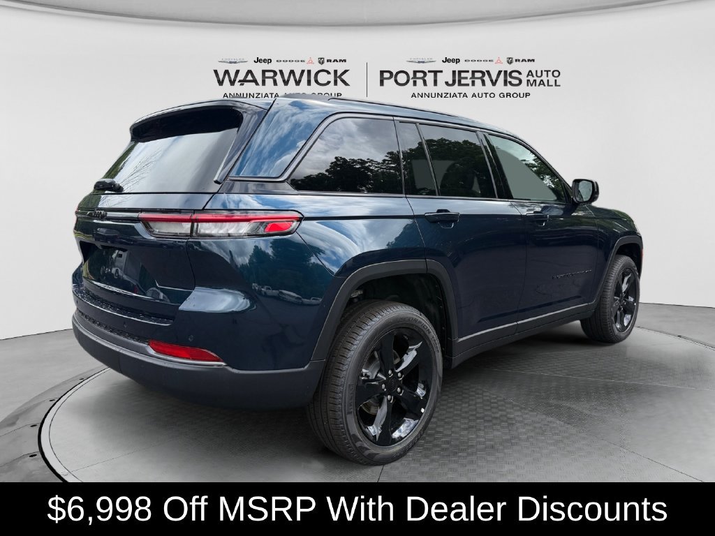 New 2026 Jeep Grand Cherokee Limited w/ Limited Altitude Package AWD/4WD image 5