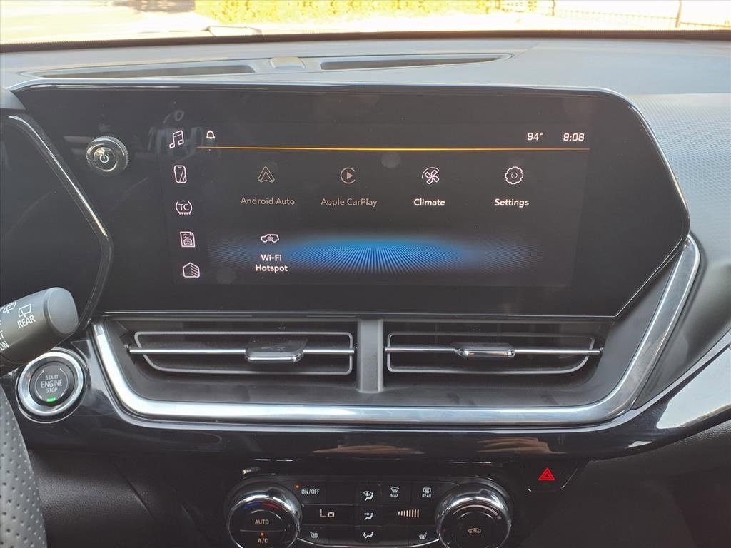 Used 2025 Chevrolet Trax RS w/ Driver Confidence Package image 15