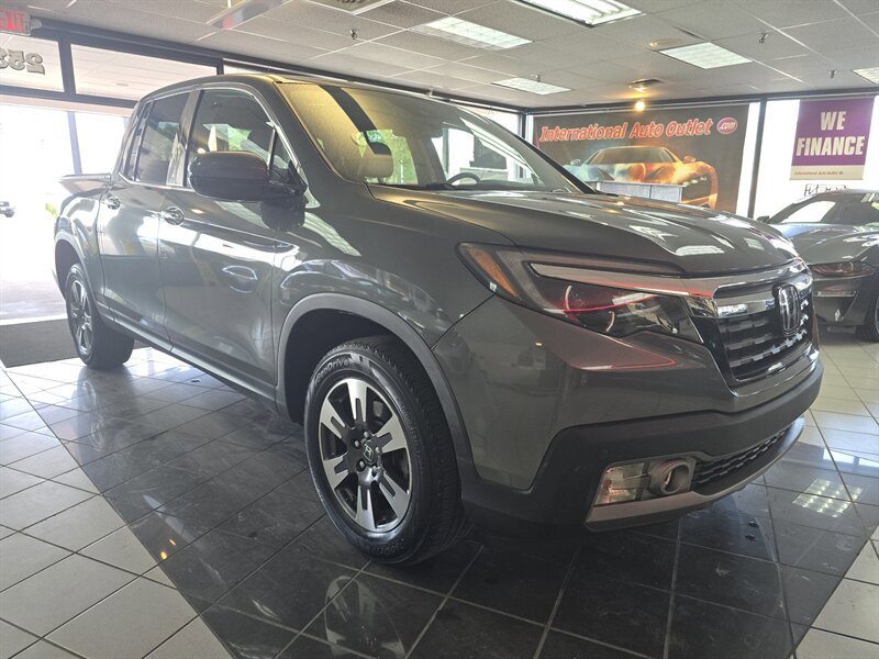 Used 2019 Honda Ridgeline RTL-E image 3