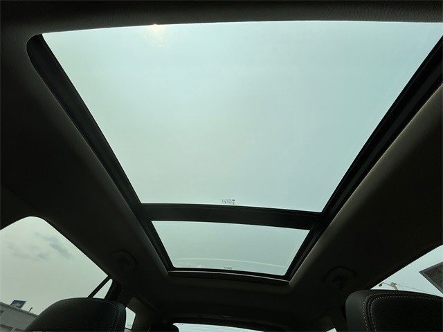 Used 2023 GMC Terrain Denali image 28