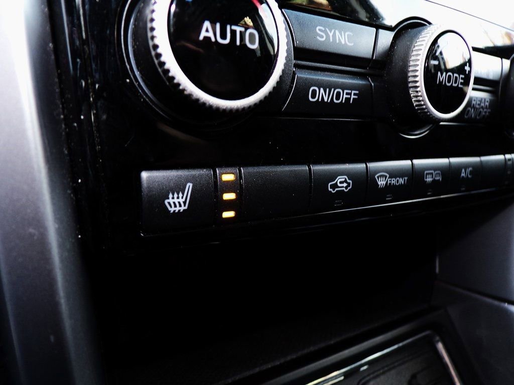 Used 2019 Subaru Ascent Premium image 21