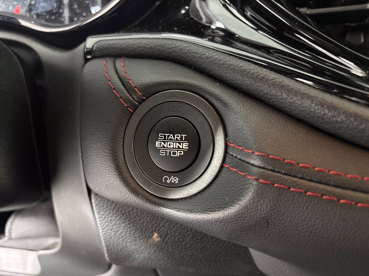 Used 2025 Dodge Durango GT AWD/4WD image 16